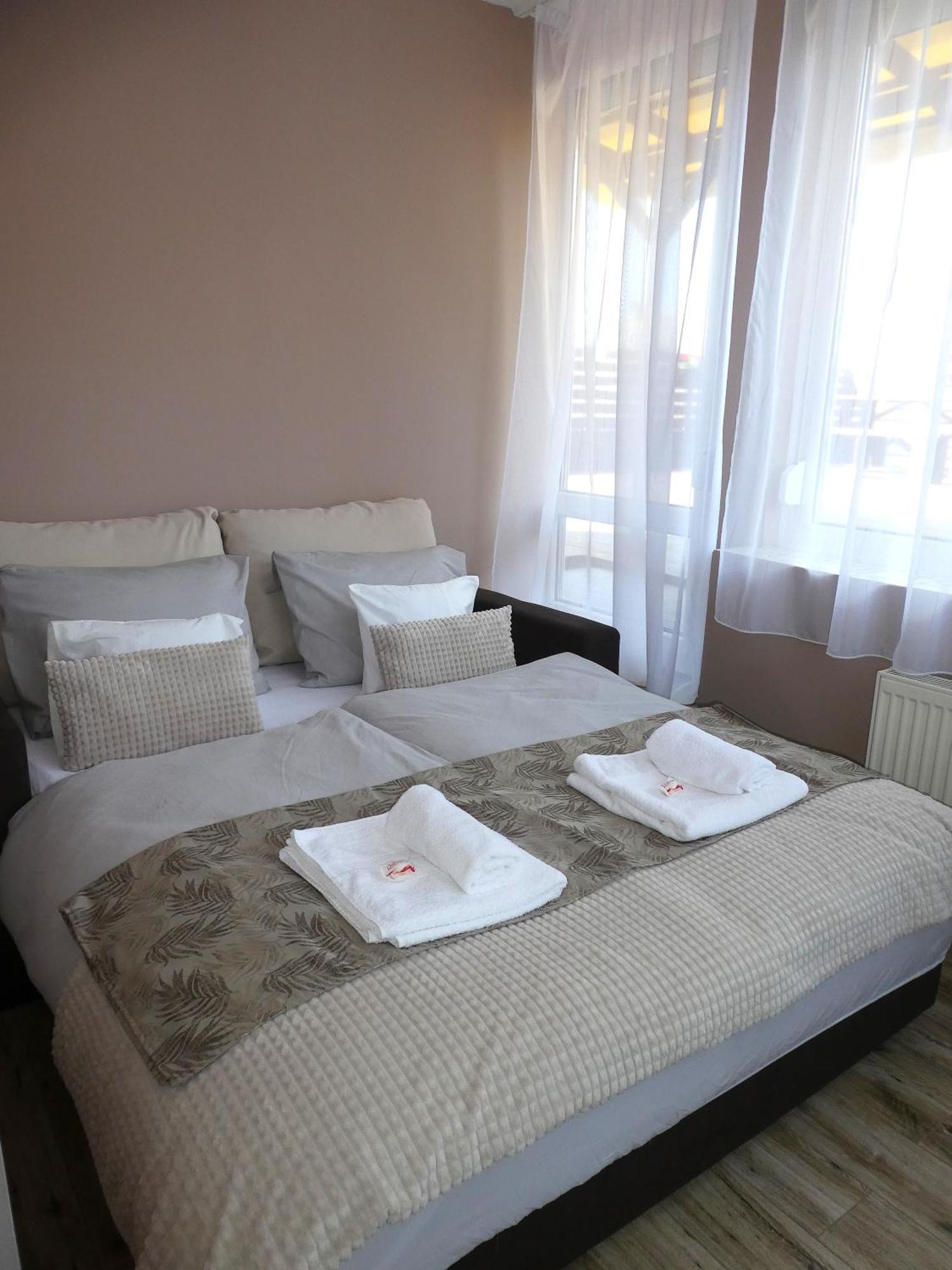 Panorama Apartment *